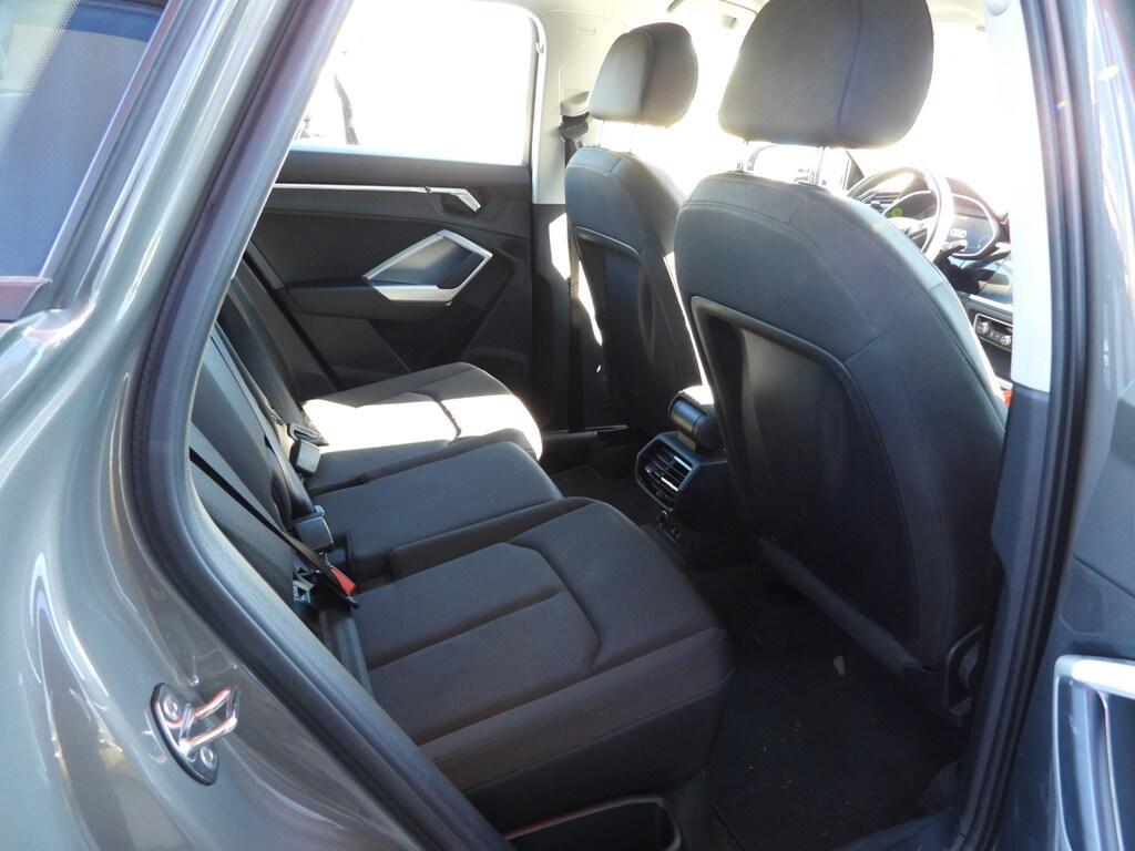 Audi Q3 35 2.0 TDI Business S tronic