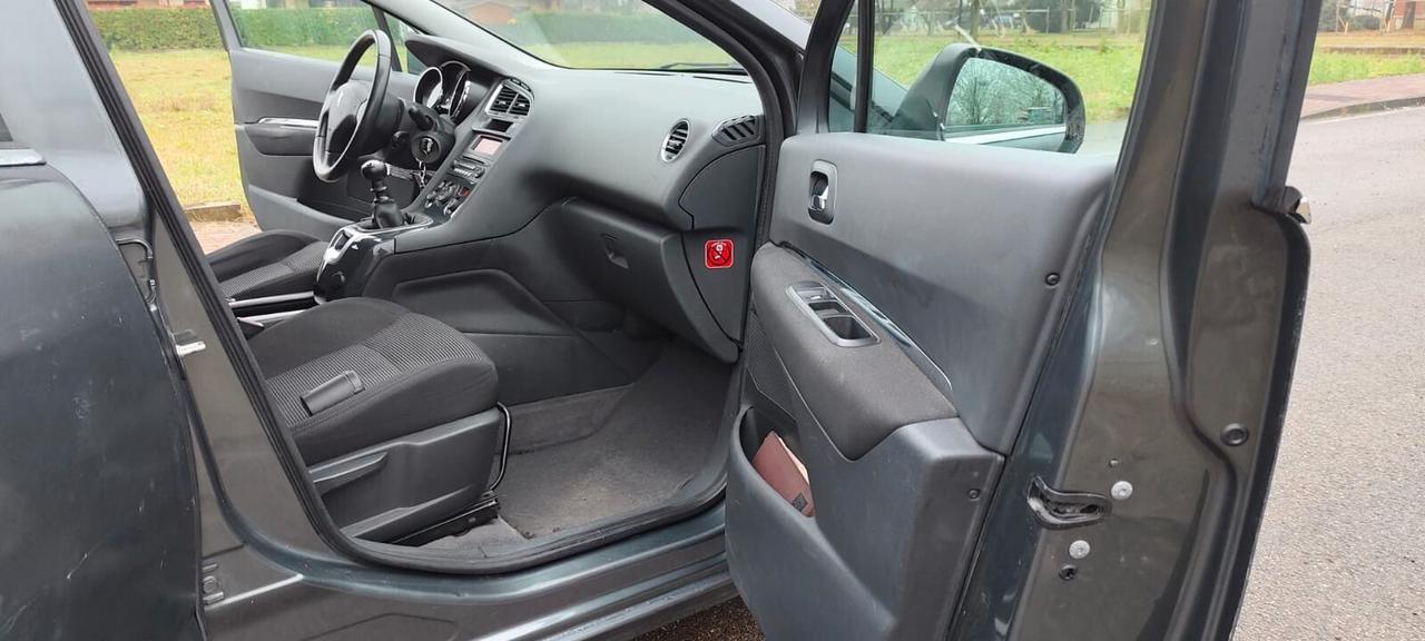 Peugeot 5008 1.6 HDi 110CV Business