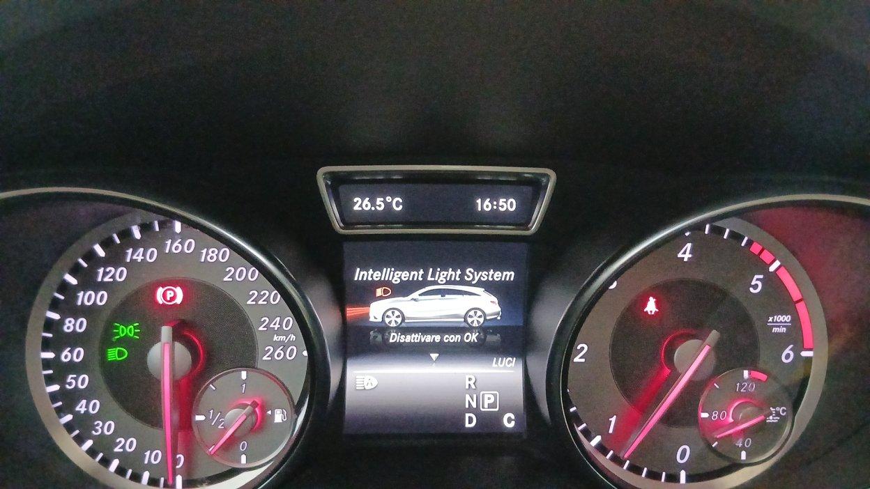 Mercedes-Benz CLA (C/X117) - CLA 220 d S.W. Automatic Premium Dark Night