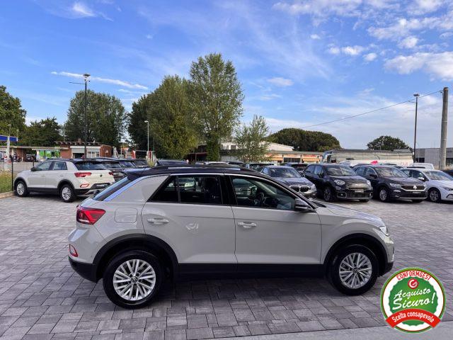 VOLKSWAGEN T-Roc 1.0 TSI RESTYLING ANCHE PER NEOPATENTATI