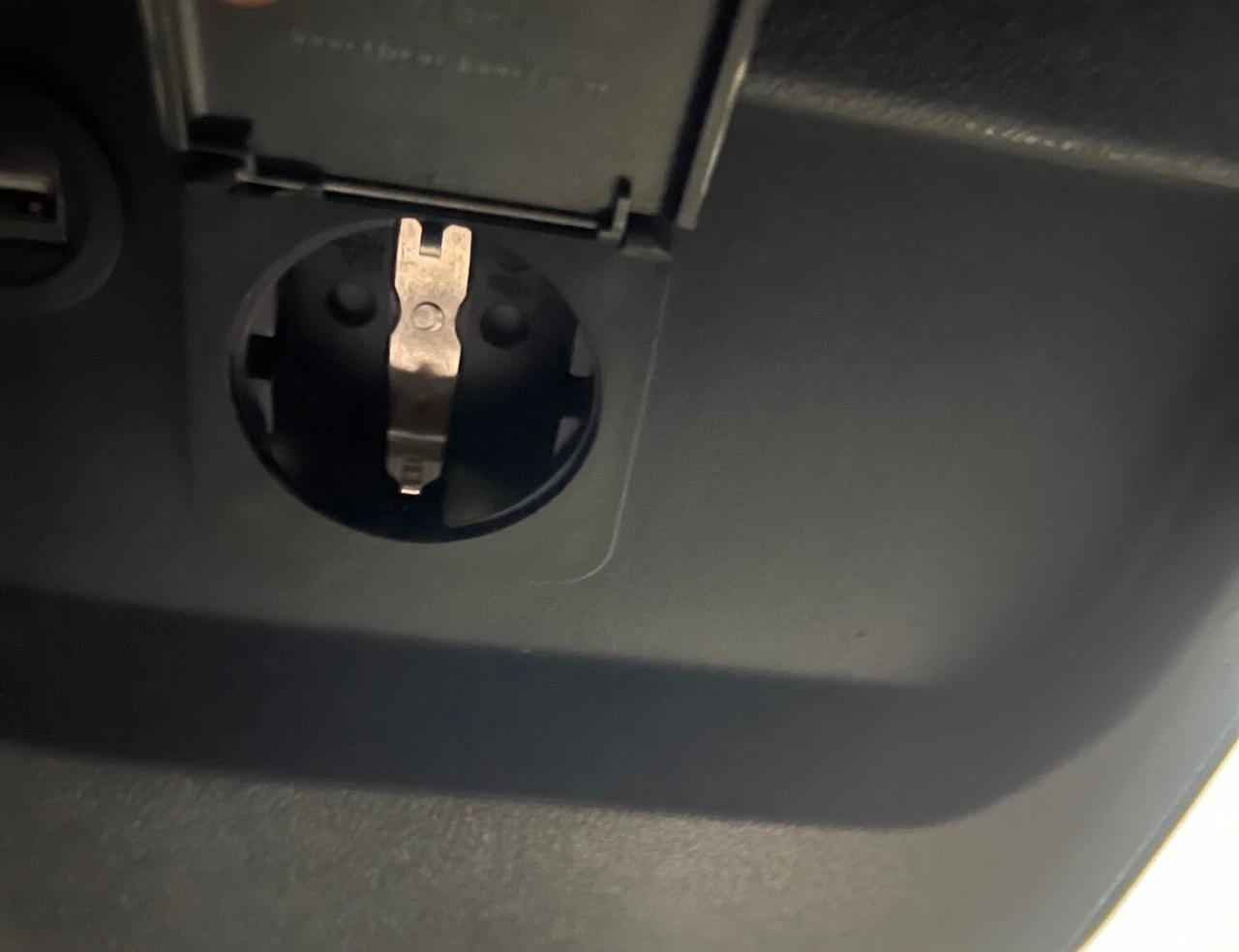 Renault Trafic INTERNI IN PELLE