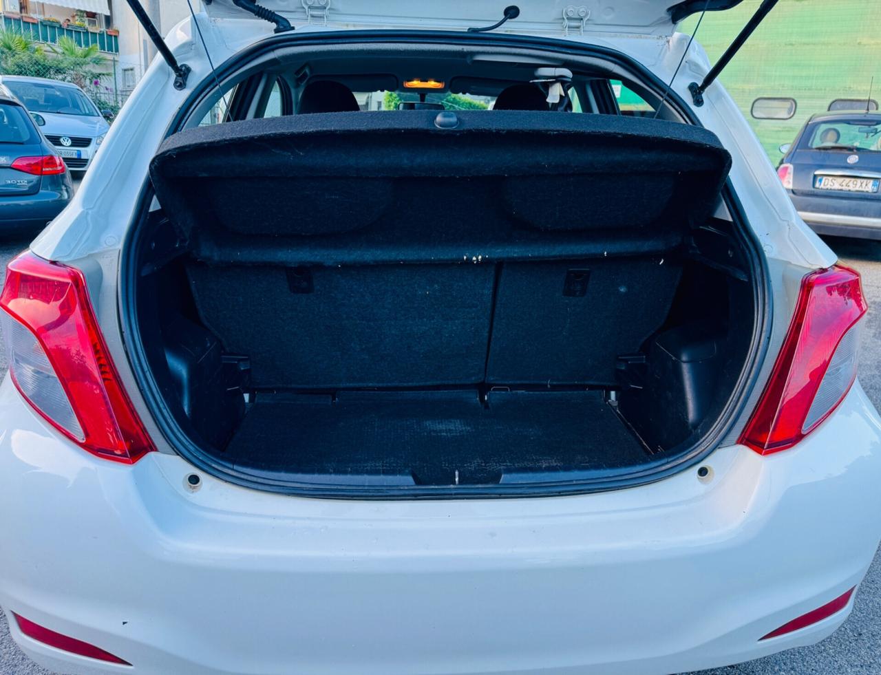 Toyota Yaris 1.0 5 porte Lounge OK NEOPATENTATI