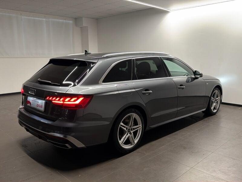 Audi A4 AVANT 40 TDI QUATTRO S TRONIC S LINE
