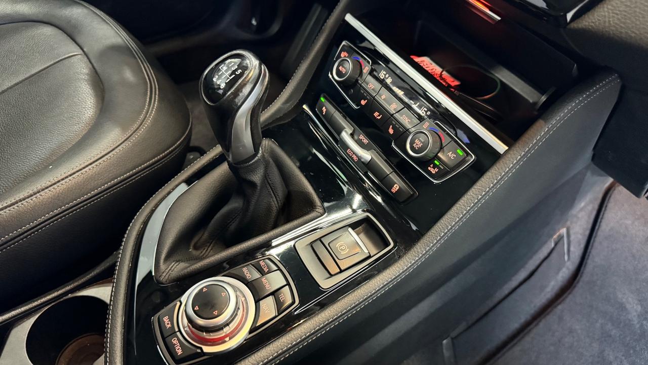 Bmw serie 2 216d Luxury-2015