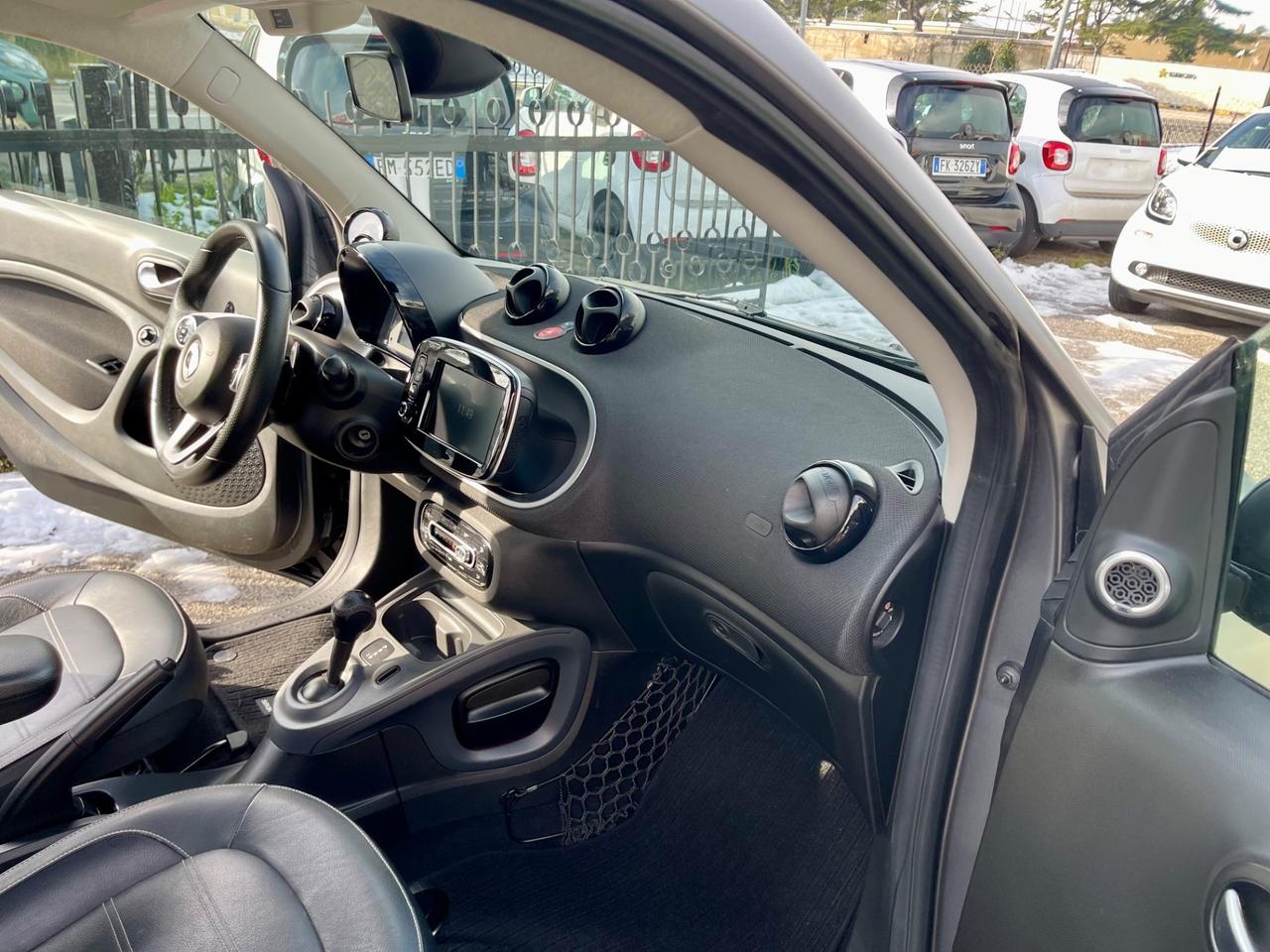 Smart ForTwo 70 1.0 twinamic allestimento brabus