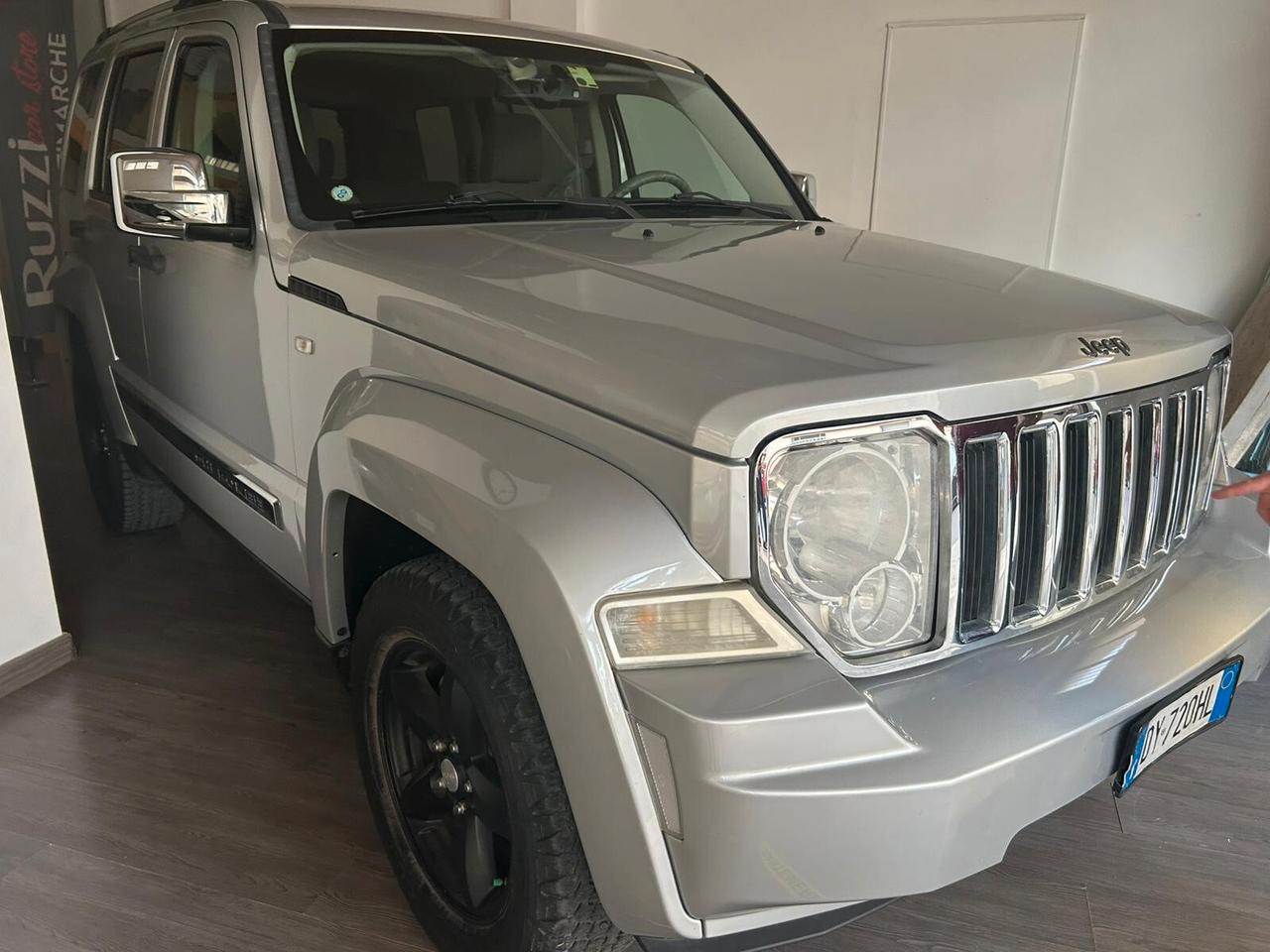 Jeep Cherokee 2.8 CRD DPF Limited Auto