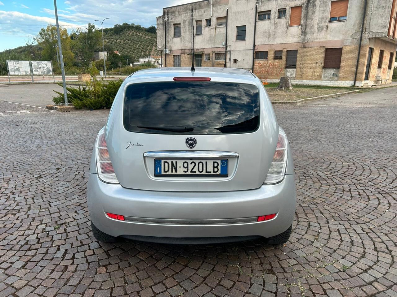 Lancia Ypsilon 1.2 GOLD ORO