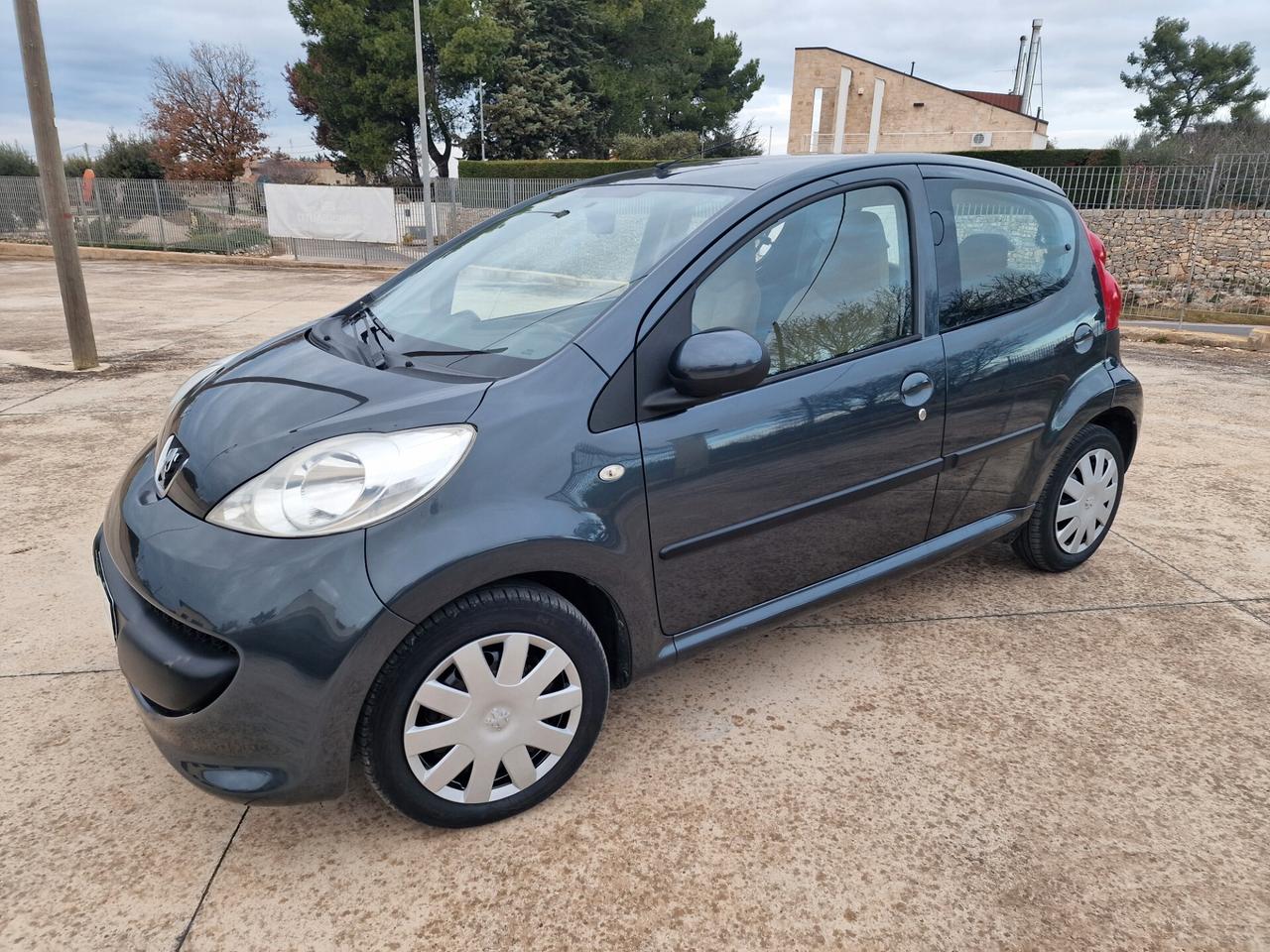 Peugeot 107 1.0 68CV 5p. Sweet Years