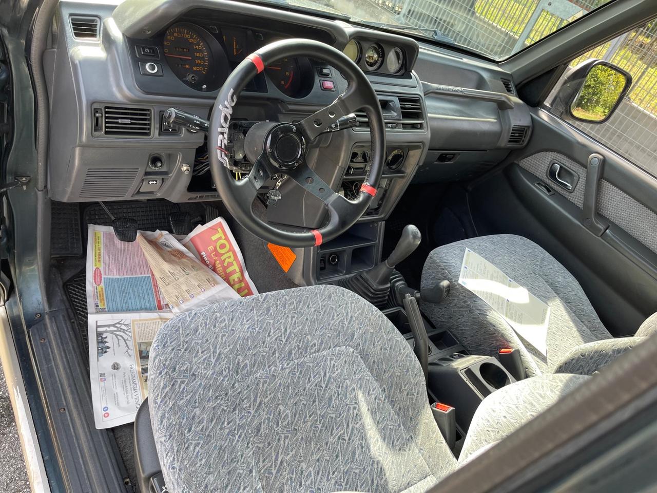 Mitsubishi Pajero 2.5 TDI Metal-top S. Select GLS