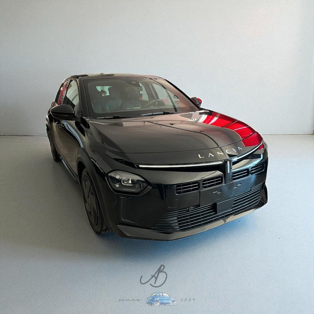 Lancia Ypsilon Hybrid e-DCT