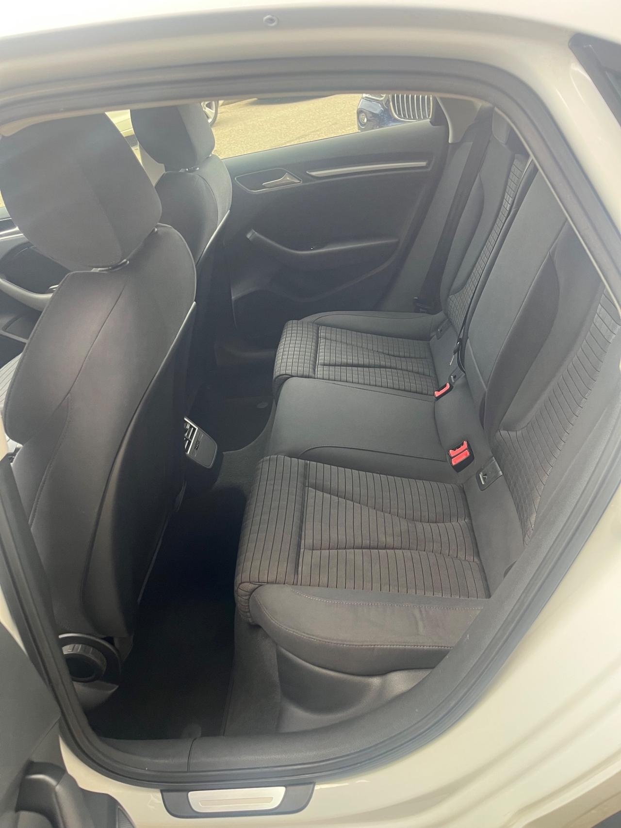 Audi A3 Sedan 2.0 TDI Sport quattro edition