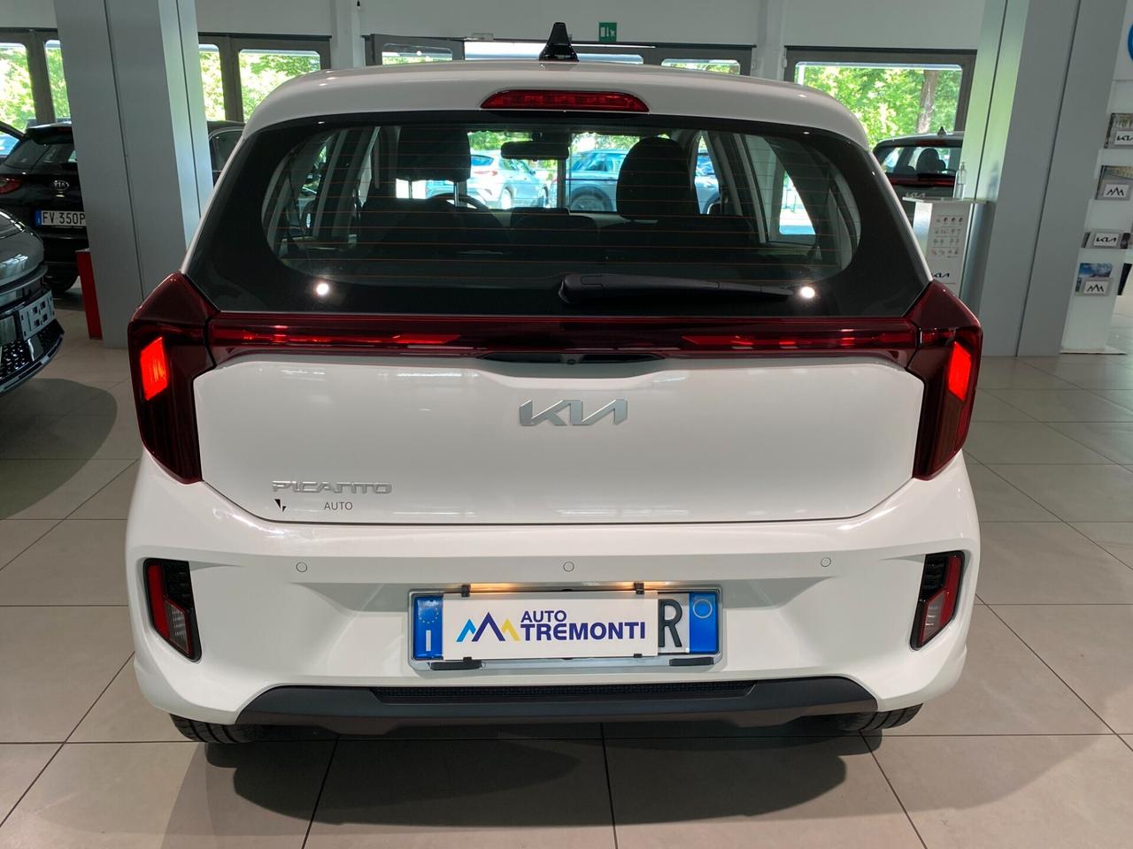 Kia Picanto 1.0 12V 5 porte Urban NEOPATENTATI