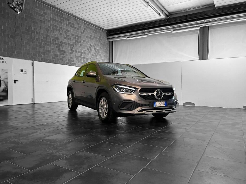 Mercedes GLA 200 200 D Business 8G-DCT