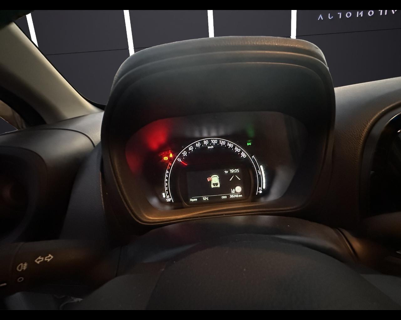 TOYOTA Aygo X - Aygo X 1.0 VVT-i 72 CV 5 porte Lounge