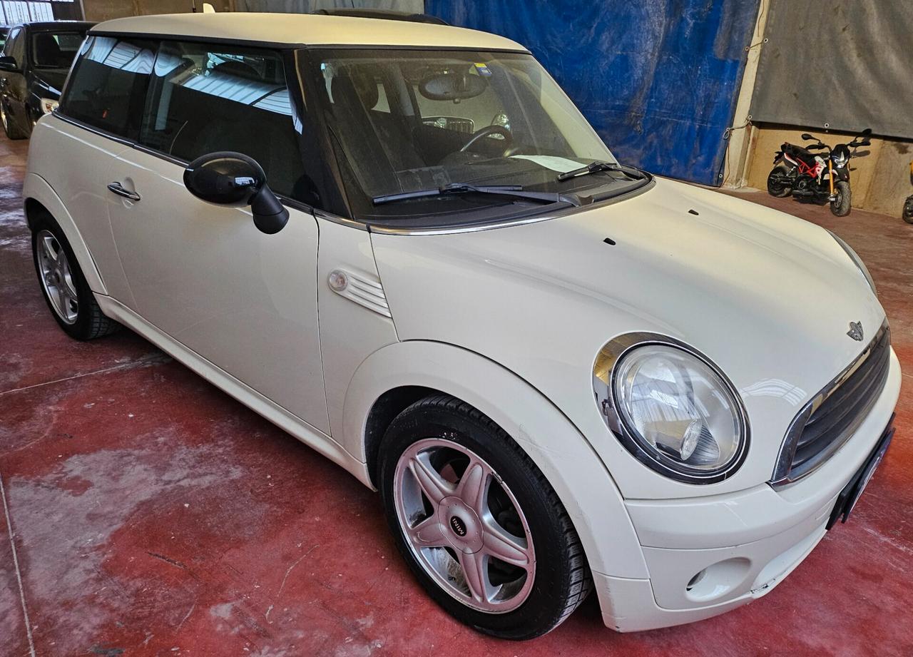 Mini 1.4 16V One Pepper