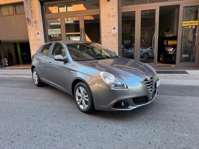 Alfa Romeo Giulietta 1.6 JTDm-2 Distinctive