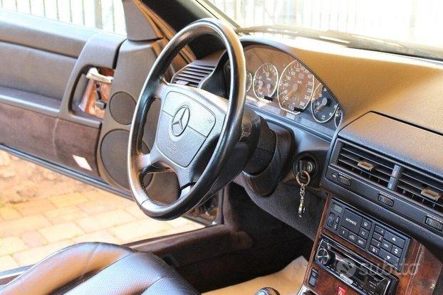 MERCEDES-BENZ SL 300 SL