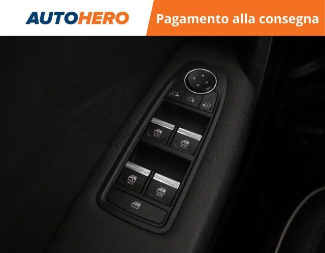 RENAULT Captur Blue dCi 115 CV EDC Intens