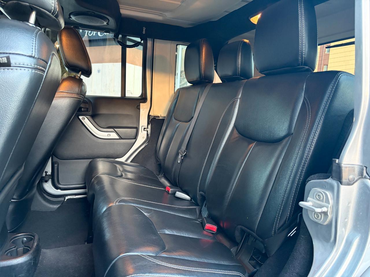 Jeep Wrangler Unlimited 2.8 CRD DPF Sahara