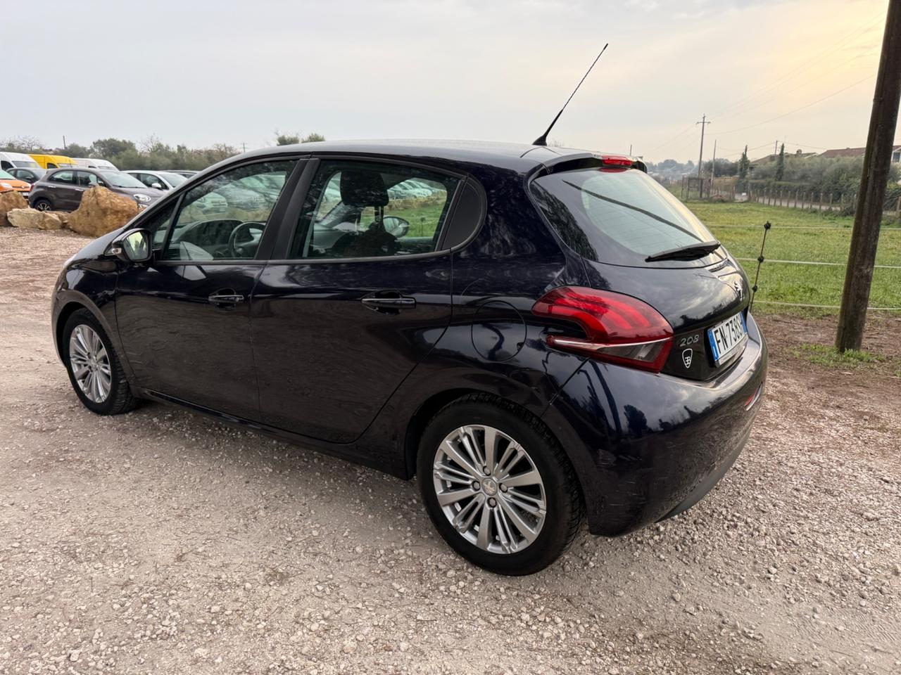 Peugeot 208 PureTech 82 5p. GPL Active