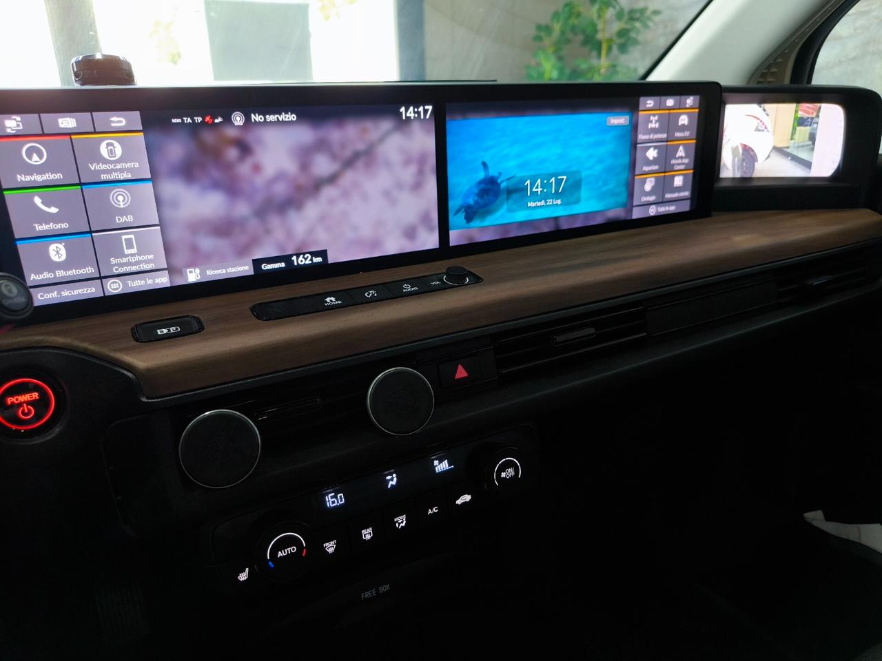 Honda e
