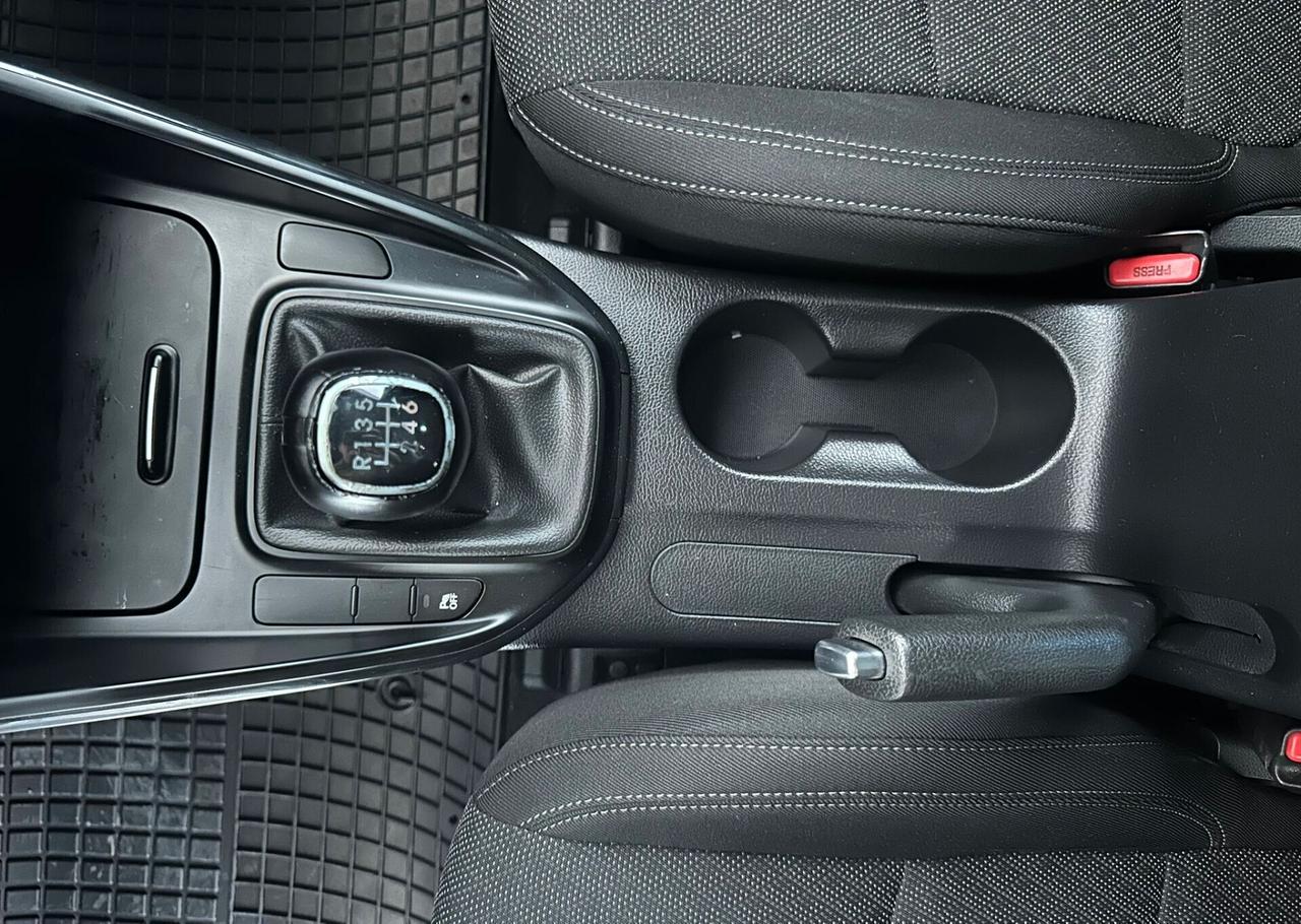 Kia Carens 1.7 CRDi 115 CV Business Class 7 posti
