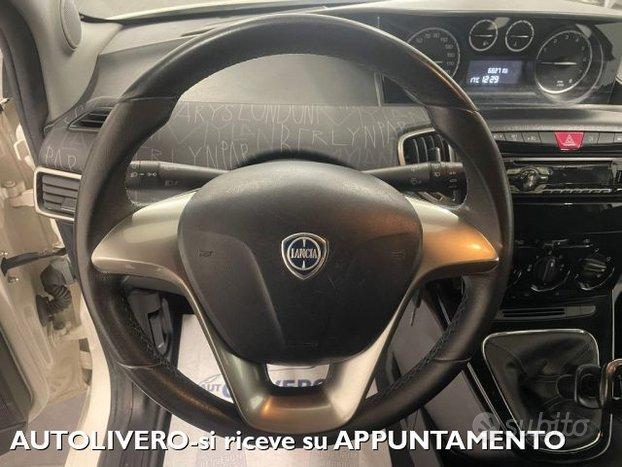 LANCIA Ypsilon 1.2 69 CV 5 porte BICOLOR-UNIPRO
