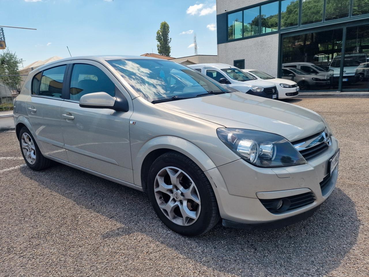 Opel Astra 1.7 CDTI 101CV 5 porte Cosmo
