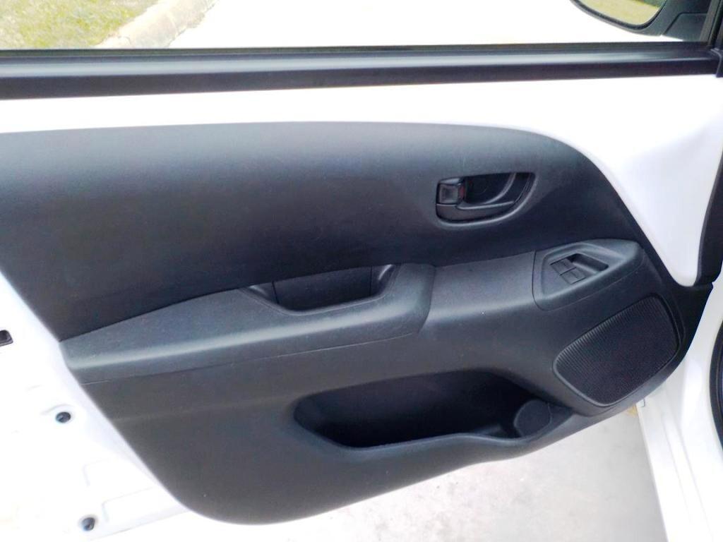 Toyota Aygo Connect 1.0 VVT-i 72 CV 5 porte x-play