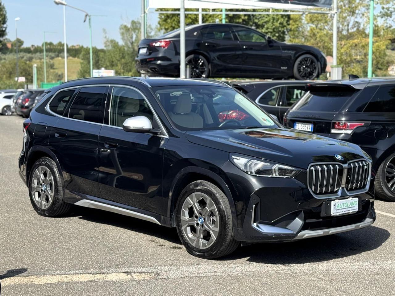 BMW iX1 xDrive 30 xLine