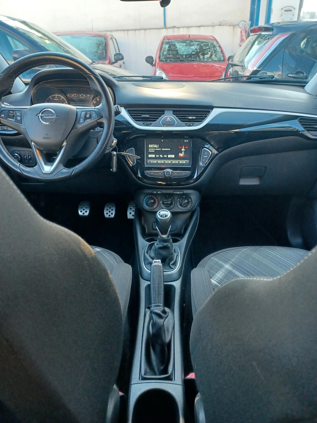 Opel Corsa 1.2 5 porte ANNO 2016 solo 69000 km