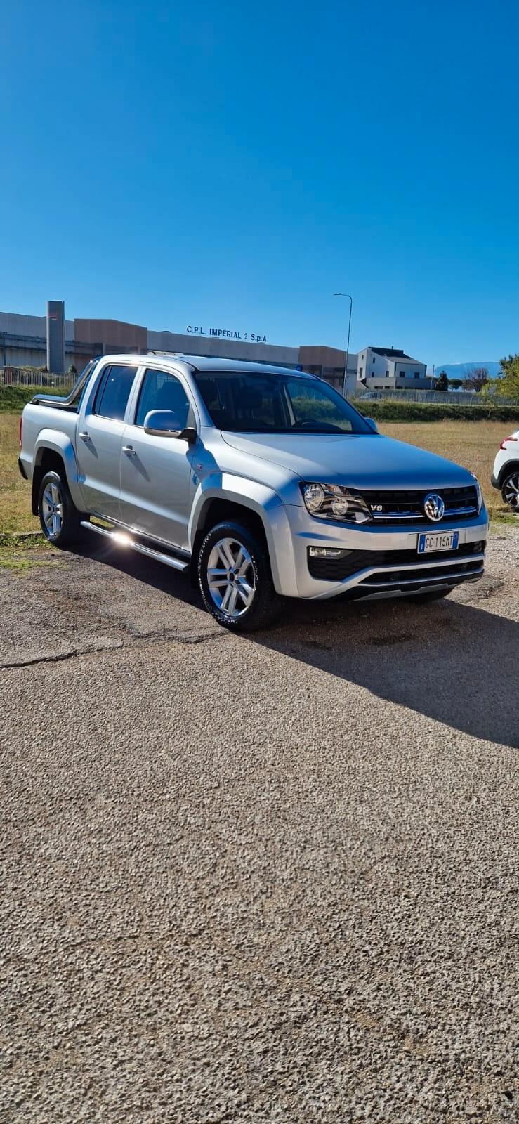 Volkswagen Amarok 3.0 V6 TDI 4MOTION BMT permanente aut. DC Highline