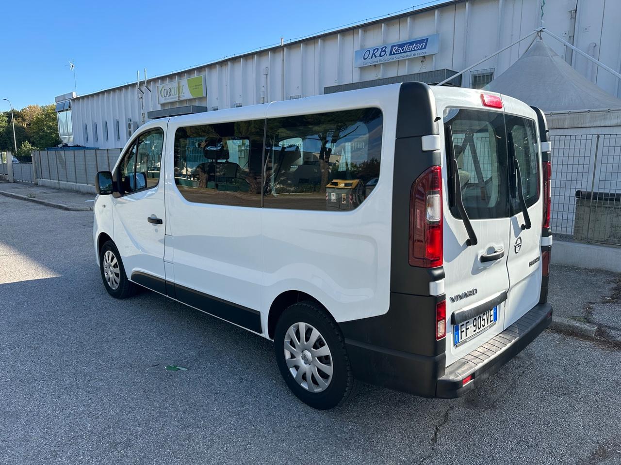 Opel Vivaro 1.6 Biturbo 9 posti Pulmino Finanziabile