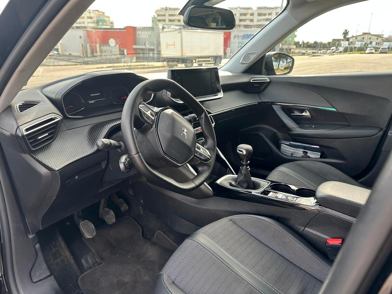 Peugeot 2008 BlueHDi 110 S&S Allure Pack