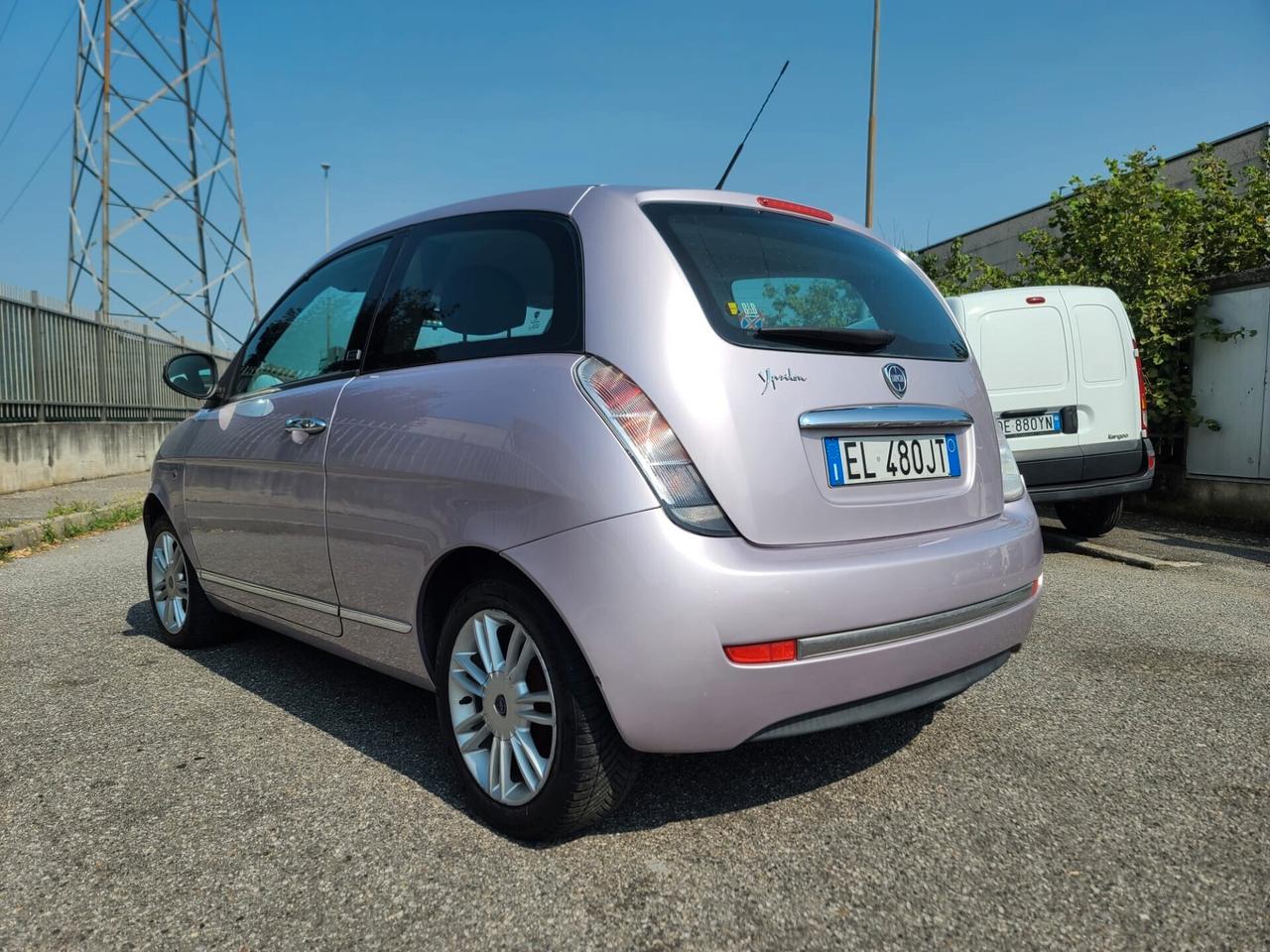 Lancia Ypsilon 1.4 Unyca Ecochic GPL X NEOPATENTATI