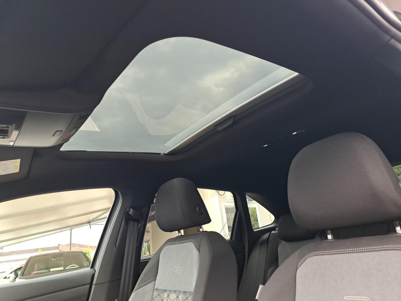 Volkswagen Taigo 1.0 tsi 110 cv r-line