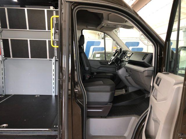 VOLKSWAGEN Crafter 30 2.0 TDI 140CV PST-TA Furgone Logistic