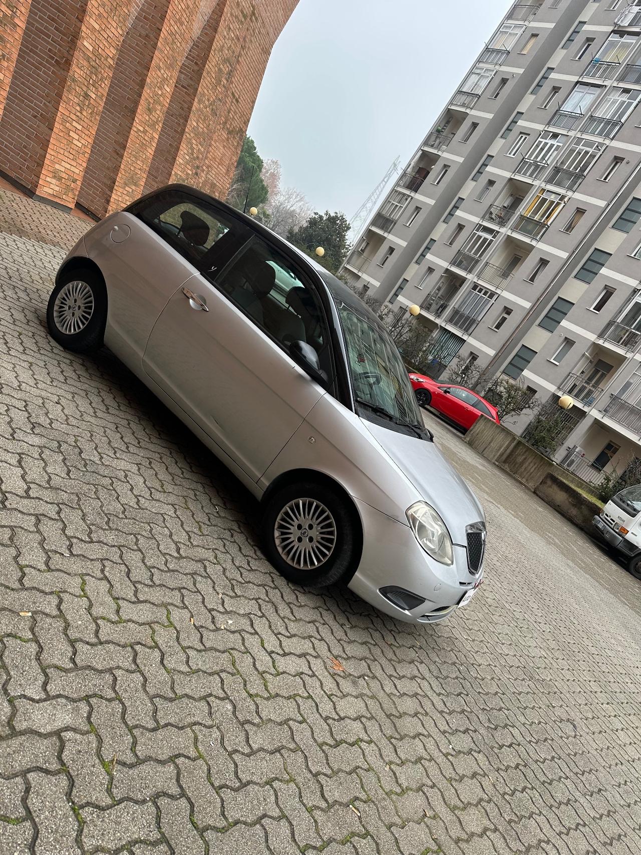 Lancia Ypsilon 1.2 Argento