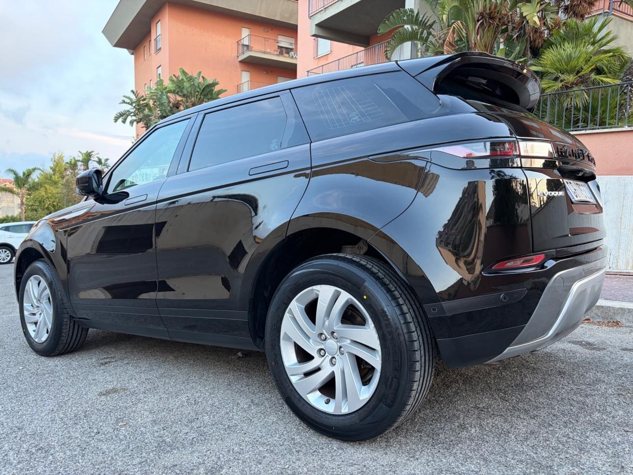 Land Rover Range Evoque 2.0D unico proprietario!!!