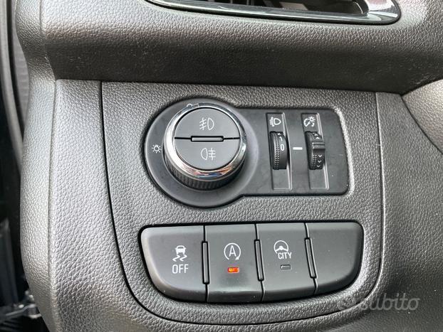 Opel Karl 1.0 Rocks 75cv