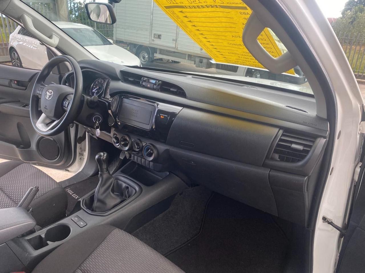 Toyota Hilux 2.4 D-4D 4WD 2 porte Single Cab Comfort