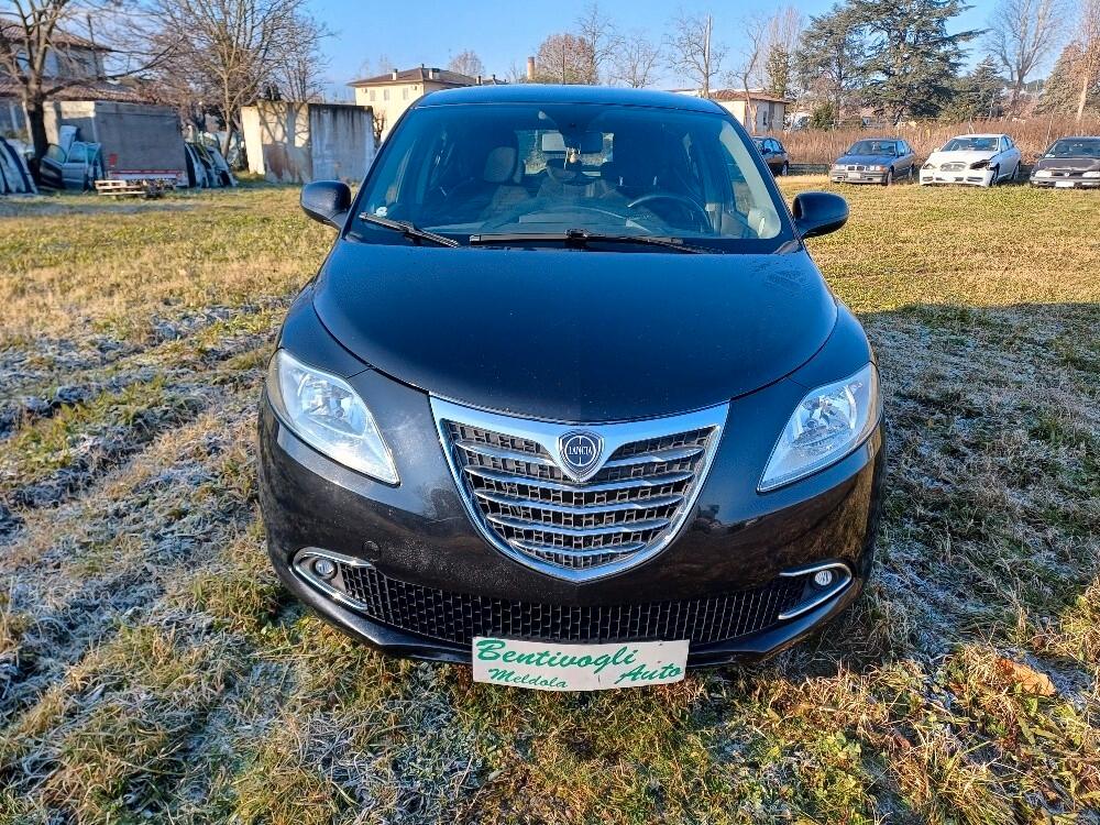 Lancia Ypsilon 1.2 69 CV 5 porte GPL Ecochic Gold 2015