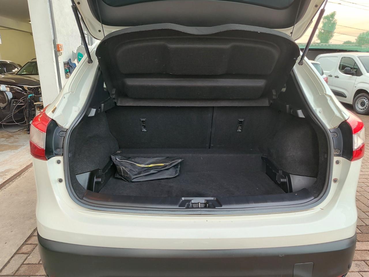 Nissan Qashqai 1.6 dCi 4WD Tekna