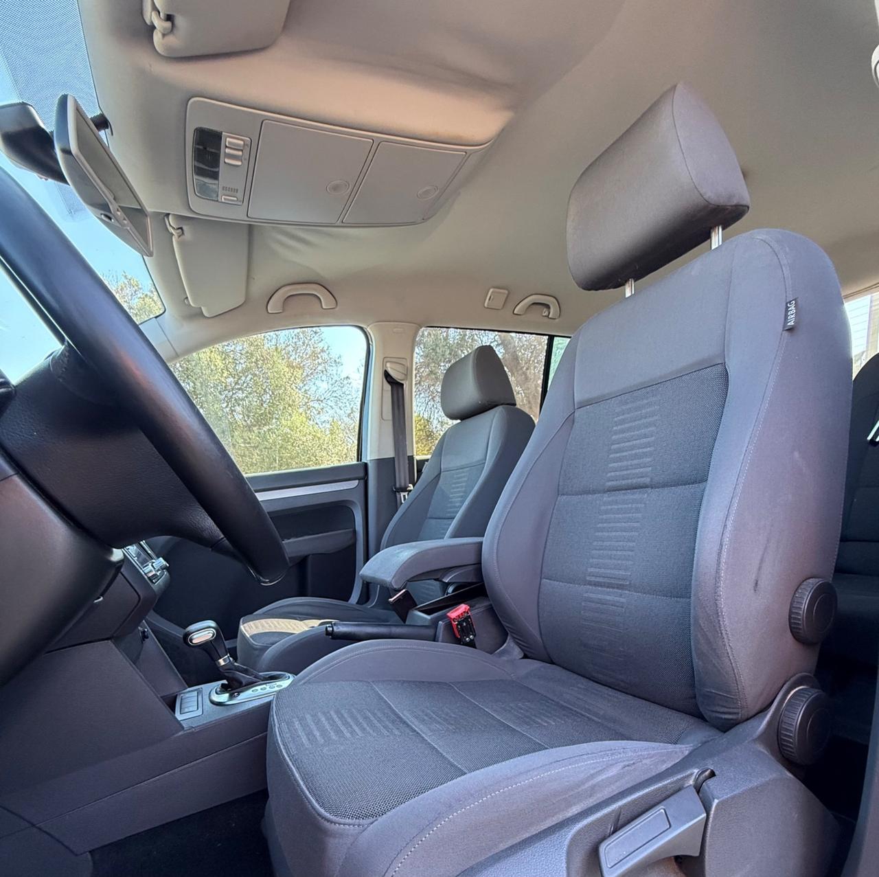 Volkswagen Touran 7 POSTI ,2.0 TDI 170CV DSG Highline,Cambio Automatico,Navigatore,Climatronic,ecc.