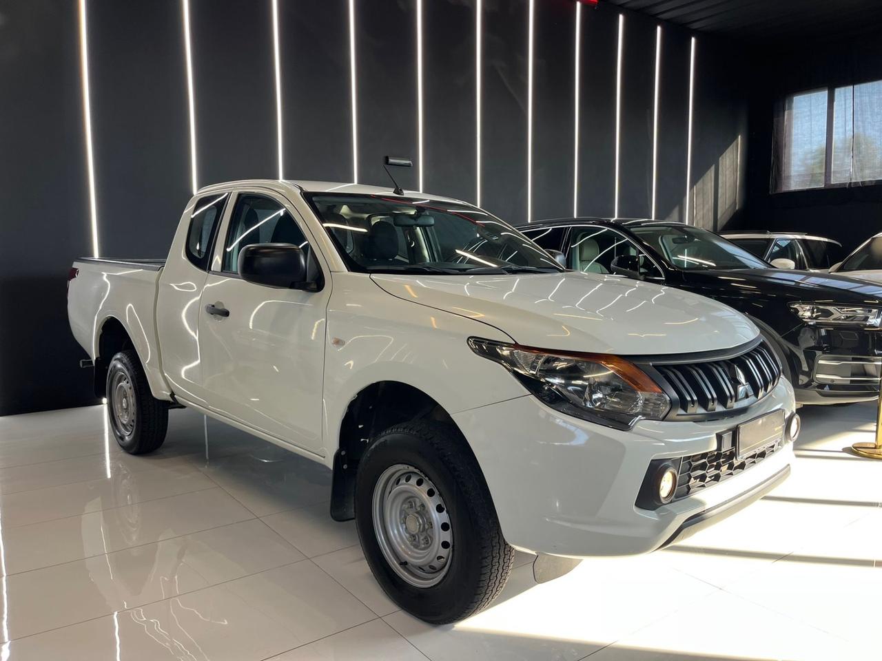 Mitsubishi L200 2.4 DI-D/154CV Double Cab Intense 55.000Km