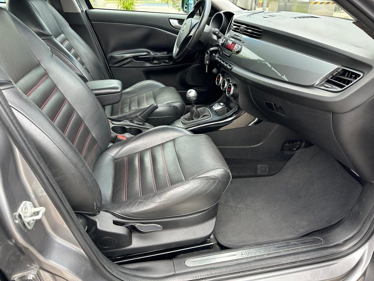 Alfa Romeo Giulietta 1.4 Turbo 120 CV -adatta a neopatentati