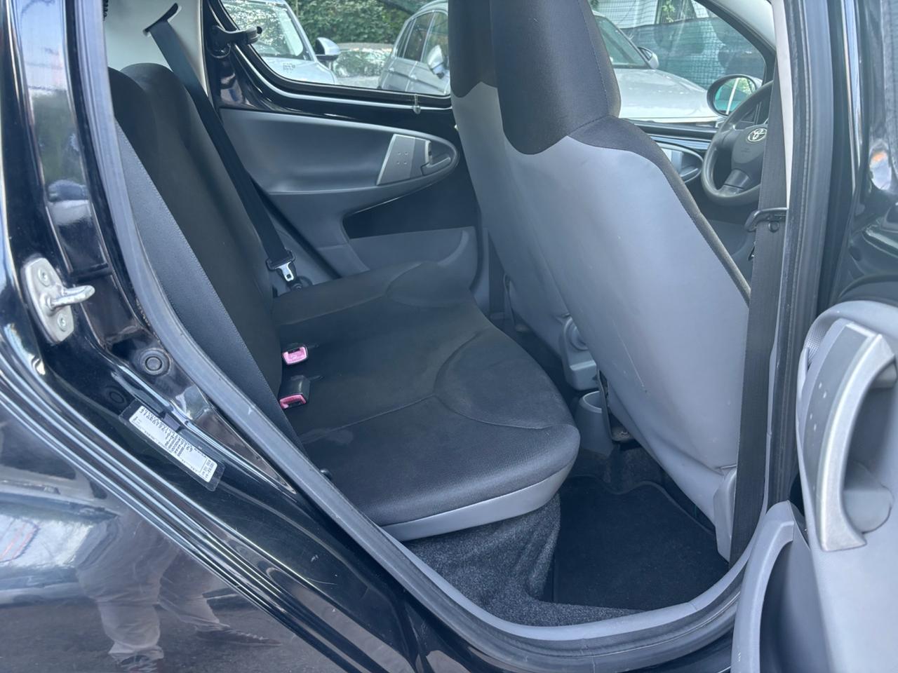 Toyota Aygo 1.0 5 porte Sol OK NEOPATENTATI
