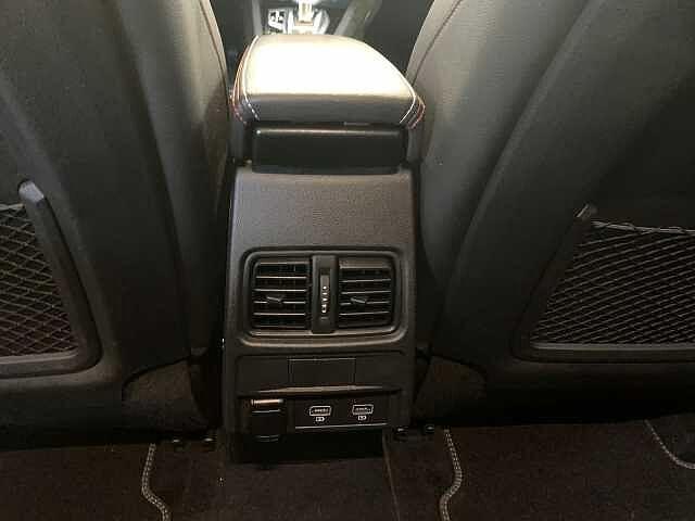 Renault Arkana Hybrid E-Tech 145 CV R.S. Line