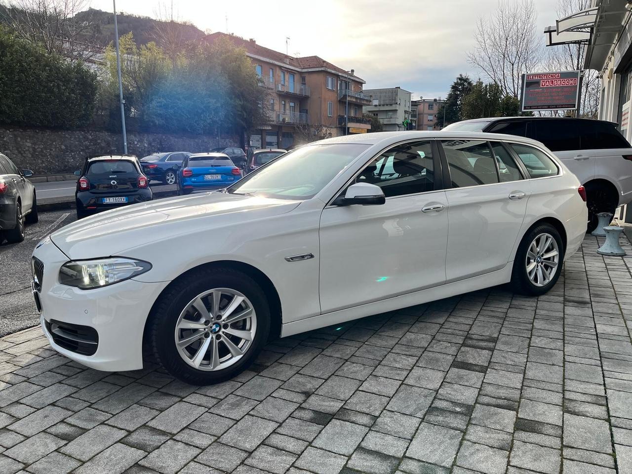 Bmw 520 520d xDrive Touring Luxury