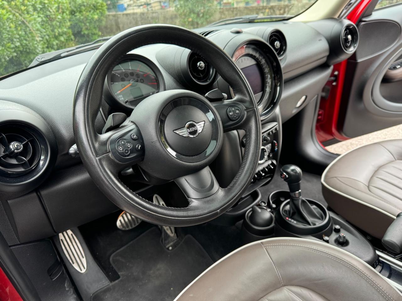Mini Countryman 2.0 Cooper SD ALL4 - Book Service